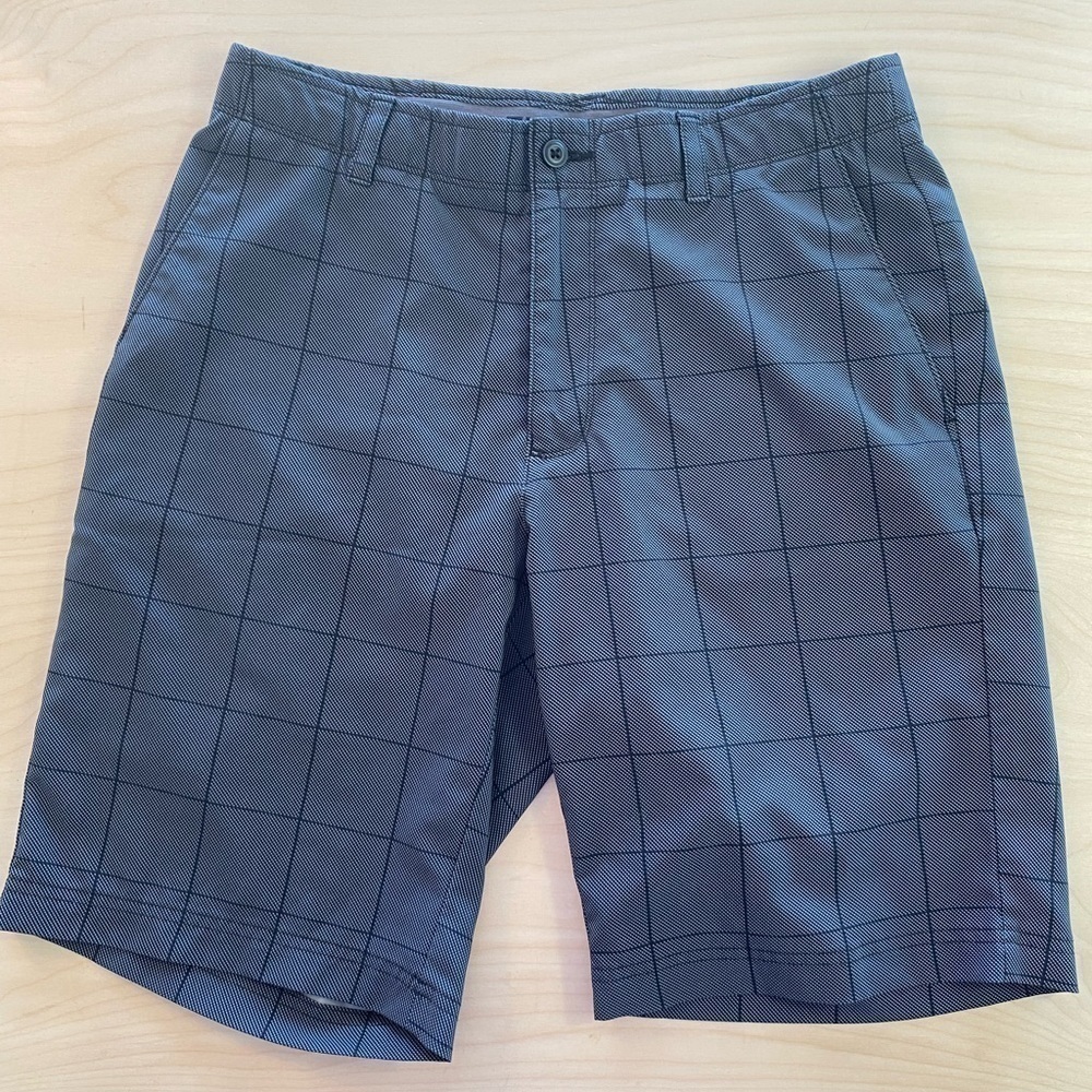 PGA Tour Golf Shorts size 32 (EP)